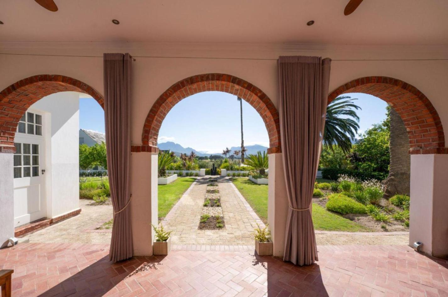 Wild Mushroom Country House Stellenbosch Dış mekan fotoğraf